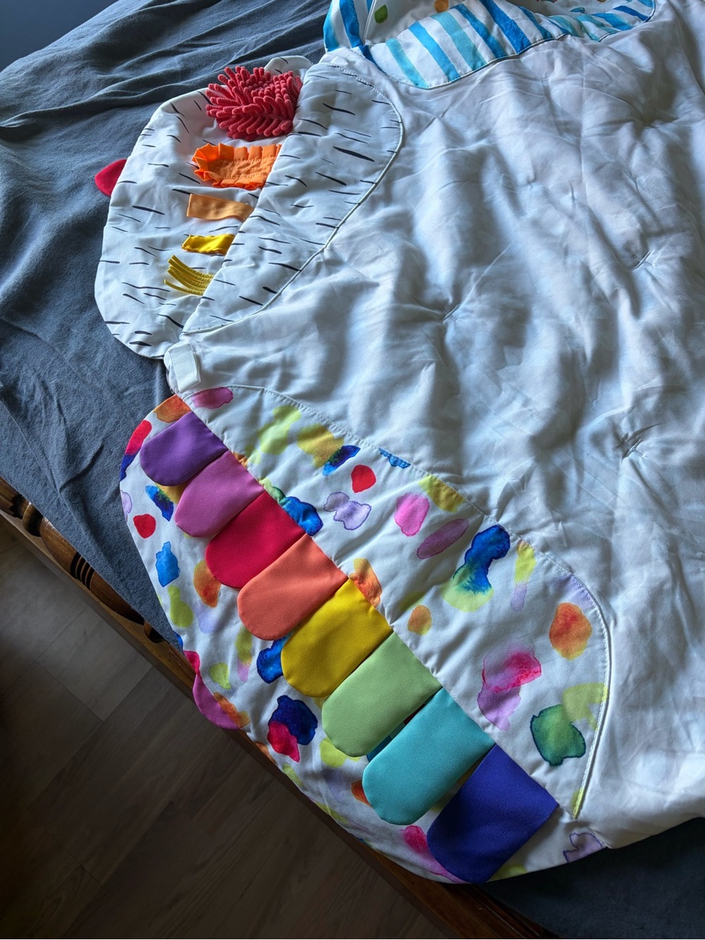 LOVEVERY playmat- LIKE NEW